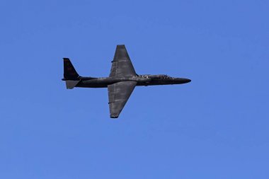 U2 ejderha kadın casus uçağı Los Angeles hava Fuarı'nda uçan uçaklar. Los Angeles, Kaliforniya, ABD - Mart 24,2018. 2 gündür gerçekleştirme 2018 Los Angeles Air Show özellikleri askeri ve sivil hava davranır.