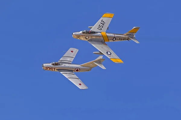 Vliegtuigen Vliegen Van Koreaanse Oorlog Stralen Los Angeles Air Show — Stockfoto