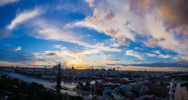 Ongelooflijk Avond Panoramisch Uitzicht Het Centrum Van Moskou Ongelooflijke Zonsondergang — Stockfoto