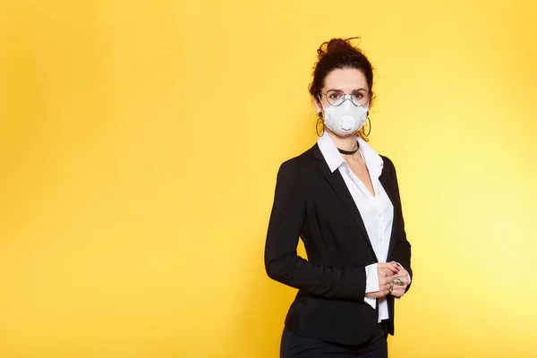 Business Woman Glasses Wearing Protective Mask Prevention Coronavirus Covid Outbreak — Stock Photo, Image