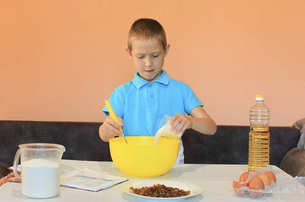 Little Boy Preparing Cupcakes Funny Serious Schoolboy Prepares Dough Makes — Stock Photo, Image