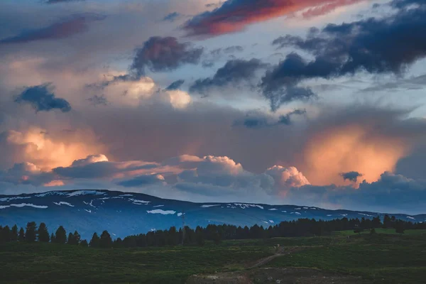 Spektakulär Utsikt Över Bergskedjan Ongudaysky Distriktet Altai Republiken Ryssland — Stockfoto