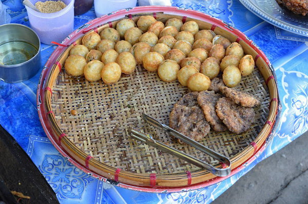 Уличная еда в Мьянме
