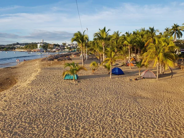 Veduta Alcune Tende Sulla Spiaggia Dominguillo Acapulco — Foto Stock