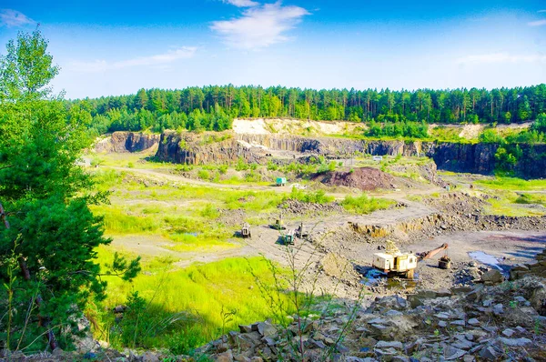 Cantera Para Extracción Piedra Basáltica Paisaje Ucrania Fondo Del Cielo — Foto de Stock
