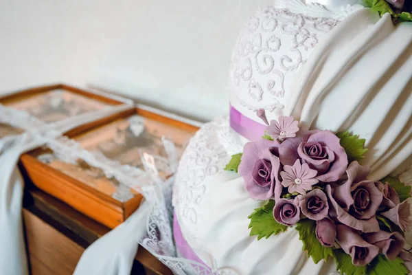 Dettaglio Torta Nuziale Due Icone Prepararsi Matrimonio — Foto Stock