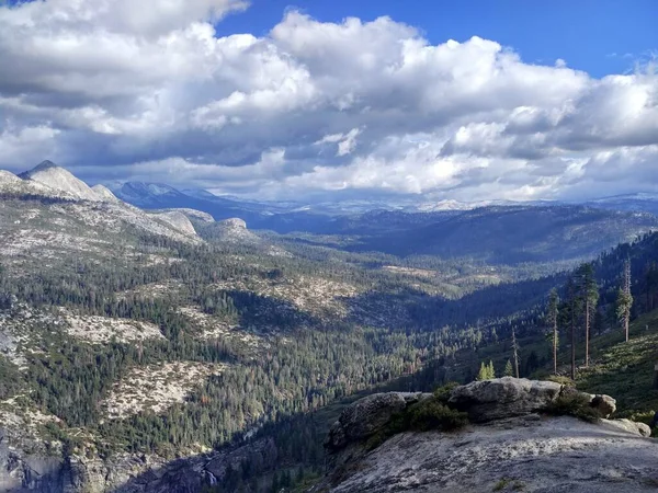 Half Dom, Yosemite Nationalpark Kalifornien, USA — Stockfoto