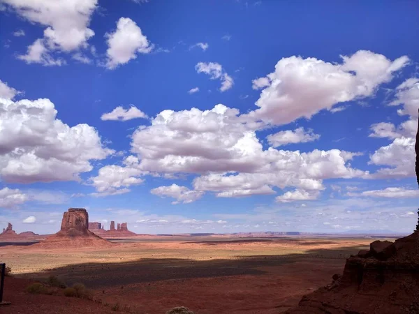 Utah, ABD 'deki Anıt Vadisi' nin eşsiz manzarası..