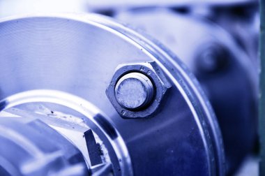 Boru hattının kanatlı bağlantısı