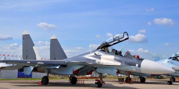 Lutador Militar Aeródromo — Fotografia de Stock