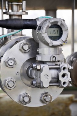 İşlem ekipmanlarına yüklenen basınç vericisi