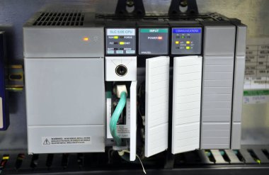PLC Endüstriyel Bilgisayar iş başında