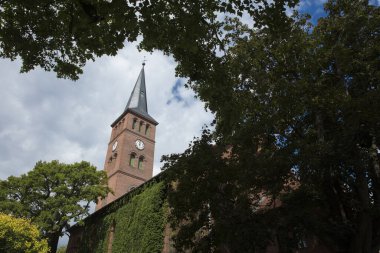 Kopenick, Berlin, Almanya; 20 Ağustos 2018; St Laurentius Kirchengemeinde Kilisesi