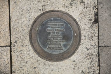 Bristol, Birleşik Krallık, 21 Şubat 2019, Archibald Leach namı diğer Cary Grant anısına bir plaket.