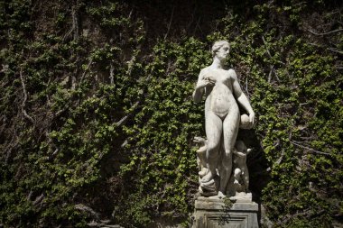 İtalya, Cenova 'daki Palazzo Bianco' nun avlusundaki heykel - 19 Mayıs 2016