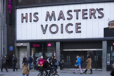 Londra, Büyük Londra, İngiltere, 7 Şubat 2018, HMV STORE için bir işaret ve logo