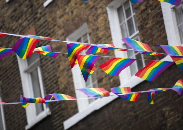 Londres Reino Unido Julho 2019 Bandeiras Orgulho Bunting Penduradas Soho — Fotografia de Stock