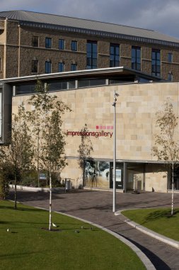 Bradford, Batı Yorkshire, İngiltere, Ekim 2013, Bradfords City Par 'daki Centenary Square manzarası