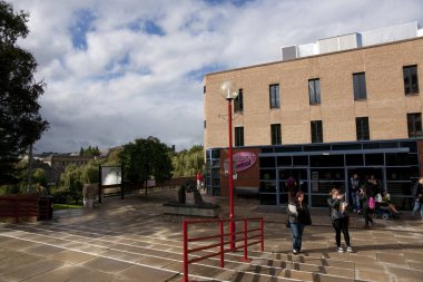 Bradford, West Yorkshire, İngiltere, Ekim 2013, Bradford Üniversitesi JB Priestley Kütüphanesi