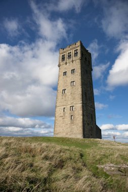 Huddersfield, Batı Yorkshire, İngiltere, Ekim 2013, Castle Hill 'deki Victoria Kulesi manzarası
