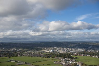 Huddersfield, Batı Yorkshire, İngiltere, Ekim 2013, Huddersfield manzarası ve Castle Hill çevresi