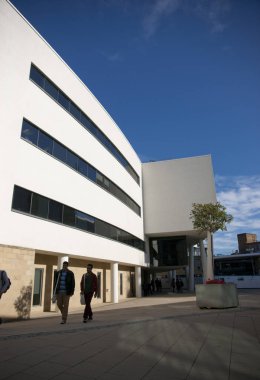 Huddersfield, West Yorkshire, İngiltere, Ekim 2013, Huddersfield Üniversitesi 'nde Richard Steinitz Binası