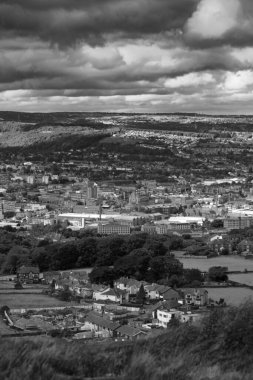 Huddersfield, Batı Yorkshire, İngiltere, Ekim 2013, Huddersfield manzarası ve Castle Hill çevresi