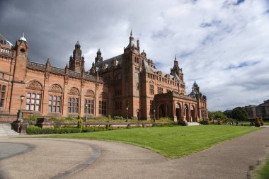 Glasgow, İskoçya, 8 Eylül 2013, Kelvingrove Sanat Galerisi ve Argyle Caddesi yakınlarındaki Kelvingrove Park Müzesi