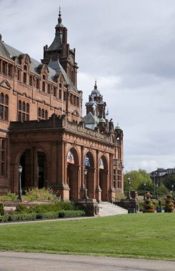 Glasgow, İskoçya, 8 Eylül 2013, Kelvingrove Sanat Galerisi ve Argyle Caddesi yakınlarındaki Kelvingrove Park Müzesi