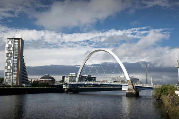 Rzeka Clyde Glasgow Szkocja Wielka Brytania Wrzesień 2013 Widok Most — Zdjęcie stockowe