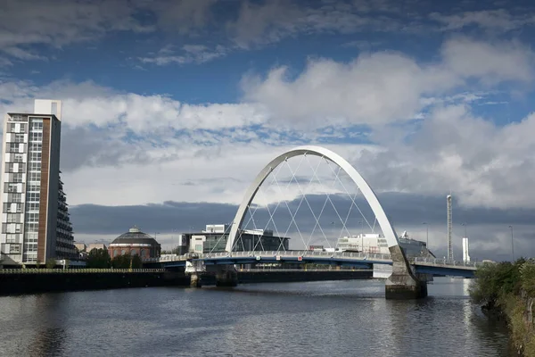 Rzeka Clyde Glasgow Szkocja Wielka Brytania Wrzesień 2013 Widok Most — Zdjęcie stockowe