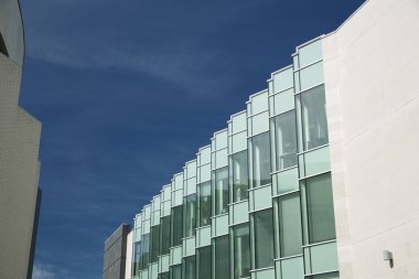 Liverpool, Merseyside, İngiltere, 24 Haziran 2014, Liverpool John Moores Üniversitesi Sanat ve Tasarım Okulu 'nun John Lennon Sanat & Tasarım Binası