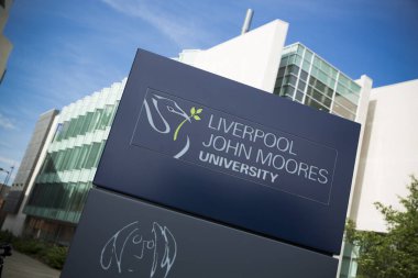 Liverpool, Merseyside, İngiltere, 24 Haziran 2014, Liverpool John Moores Üniversitesi Sanat ve Tasarım Okulu 'nun John Lennon Sanat & Tasarım Binası