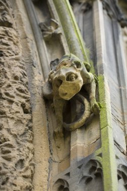 Bridlington Manastırı 'nın dış yüzeyine taş oyma, Bridlington, Doğu Yorkshire, İngiltere - Mart 2014