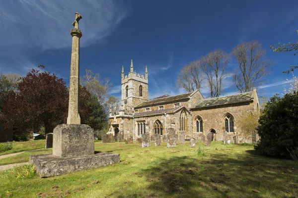 South Newington Oxfordshire Inglaterra Mayo 2016 Vista Iglesia San Pedro —  Fotos de Stock