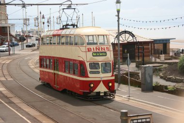 Blackpool No: 703in Sunderland No. 101 - 1934 Balon Car type Blackpool tramvay Blackpool, Lancashire, İngiltere 7 Haziran 2010