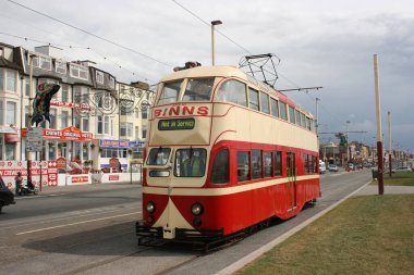 Blackpool No: 703in Sunderland Numarası 10119 34 Balon Car type Blackpool tramvay tramvayı Blackpool, Lancashire, İngiltere 7 Haziran 2010