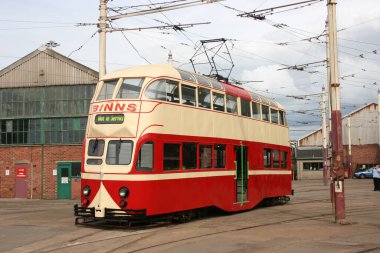 Blackpool No: 703in Sunderland Numarası 10119 34 Balon Car type Blackpool tramvay tramvayı Blackpool, Lancashire, İngiltere 7 Haziran 2010