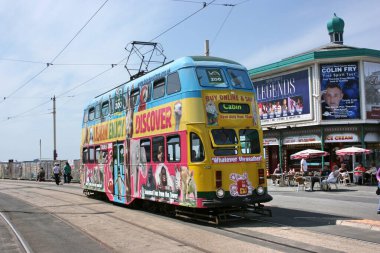 Blackpool Tramvayı No: 711, Blackpool, Lancashire, İngiltere - Yaz 2010