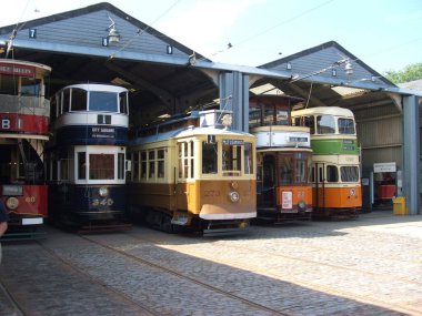 Crich Ulusal Tramvay Müzesi 'nde eski bir tramvay - Haziran 2006, Crich, Derbyshire, Birleşik Krallık