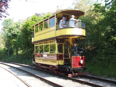 Crich Ulusal Tramvay Müzesi 'nde eski bir tramvay - Haziran 2006, Crich, Derbyshire, Birleşik Krallık