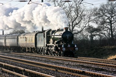 GWR Kalesi Buharlı Lokomotif No. 12 Aralık 2009 tarihinde Copmanthorpe, York, İngiltere 'deki Edgcumbe Dağı' nda 5043 Earl.