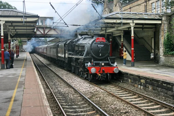 Black Five Steam Locomotive Number 45407 Bingley Charter Train 8Th — Stock fotografie