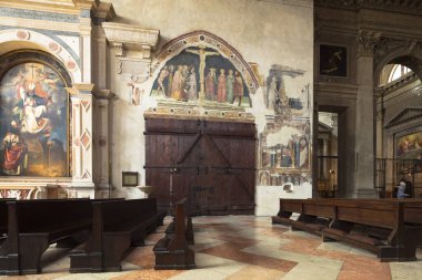 Verona, İtalya, Avrupa, Ağustos 2019, Chiesa di San Fermo Maggiore Kilisesi 'nin Ayrıntıları