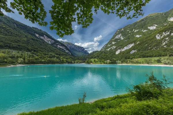 Tenno, İtalya, Avrupa, Ağustos 2019, Tenno Gölü manzarası