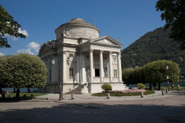 Alessandro Volta Tapınağı Anıtı, Como, İtalya, Ağustos 2011