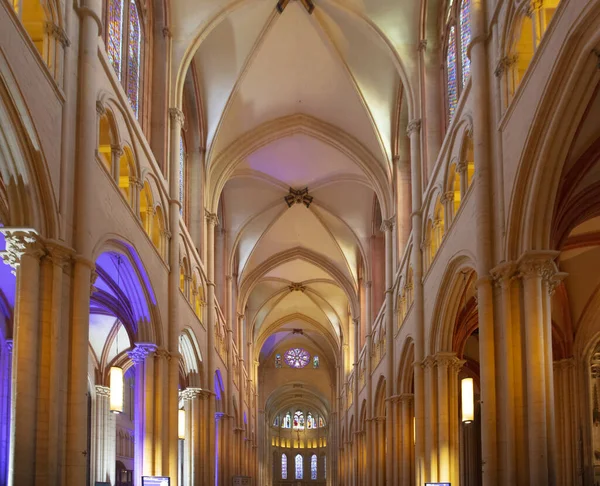 Лион Франция Европа Декабря 2019 Года Вид Интерьер Cathedrale Saint — стоковое фото