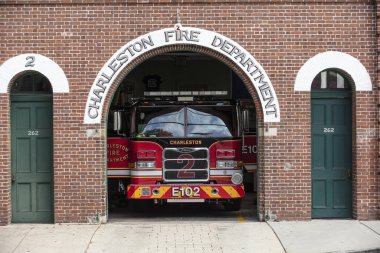 Charleston, Güney Carolina, ABD, Kasım 2019, Charleston İtfaiye İstasyonu 2 ve 3