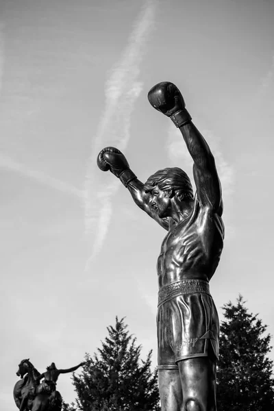 A Estátua Rocky na Filadélfia — Fotografia de Stock