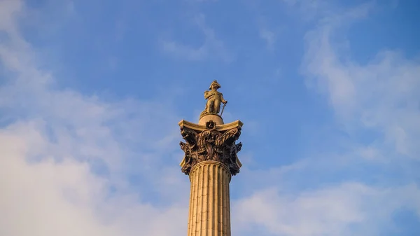 Coluna de Nelson em Trafalgar Square — Fotografia de Stock